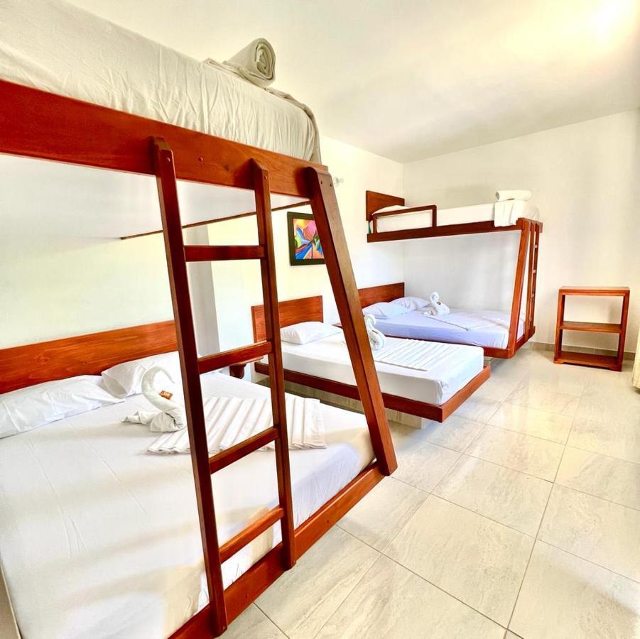 Hotel Paraiso Plaza Пуерто-Тріунфо Екстер'єр фото