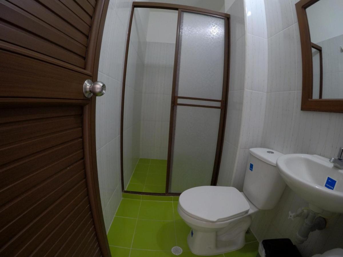 Hotel Paraiso Plaza Пуерто-Тріунфо Екстер'єр фото