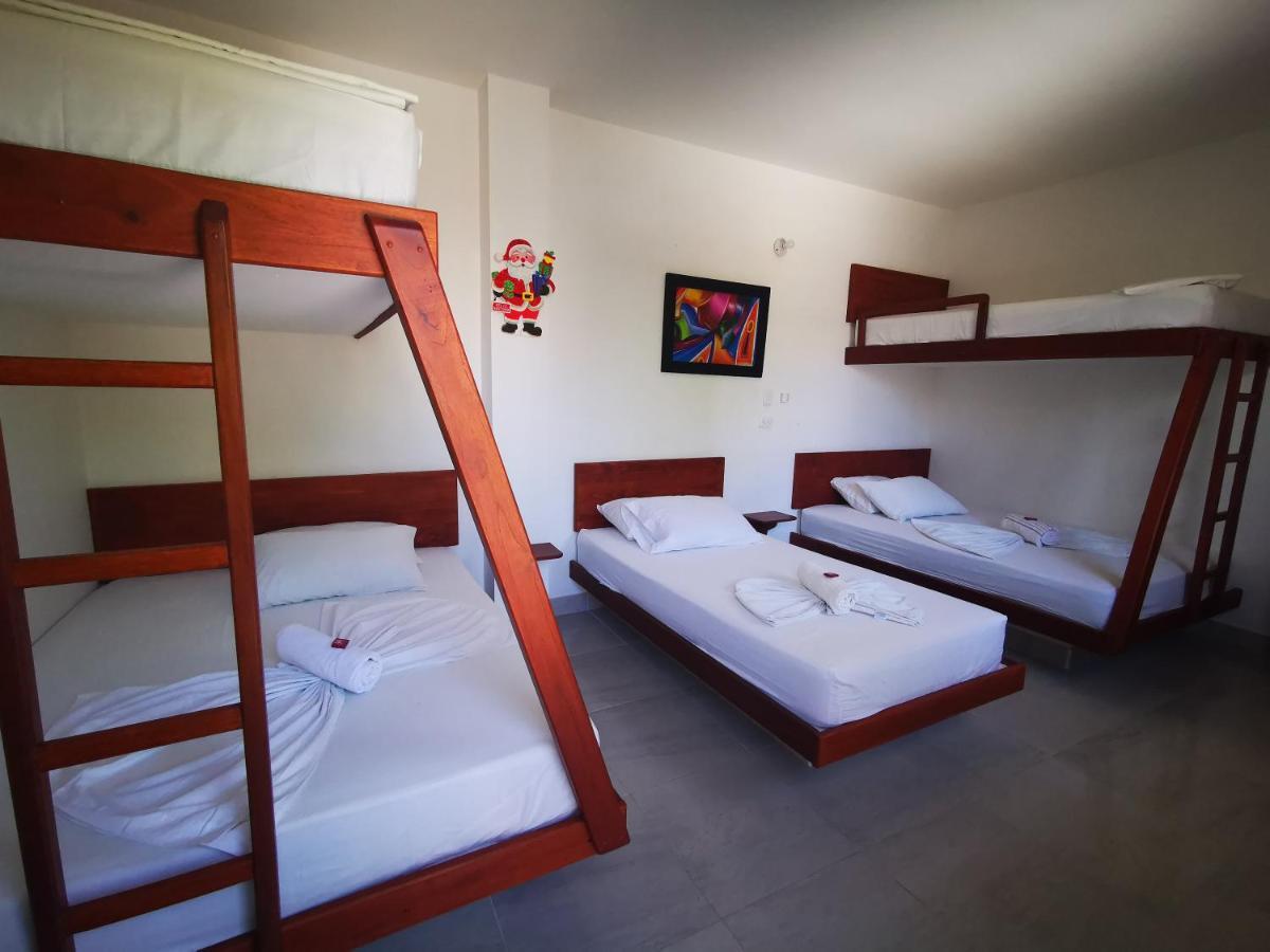 Hotel Paraiso Plaza Пуерто-Тріунфо Екстер'єр фото